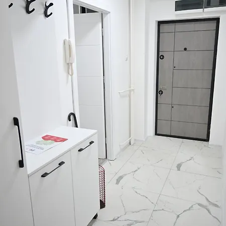 Dani's Luxury 5 Min From Center Apartment *